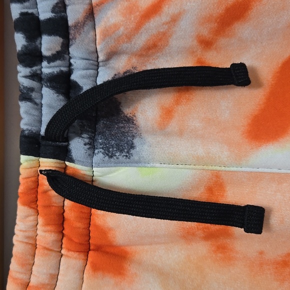 Nike Boys Sportswear Club Tie-Dye Fleece Shorts Size L 14/16 - Picture 6 of 13